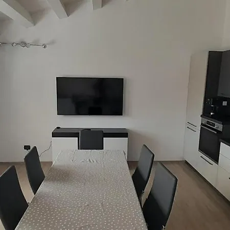Gli Ulivi بيت للعطل سارزانا